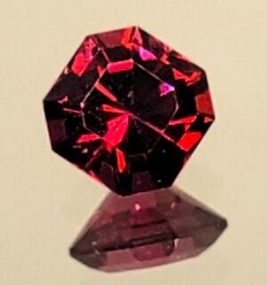 Stunning 2.2 Carat Rhodolite Garnet!!